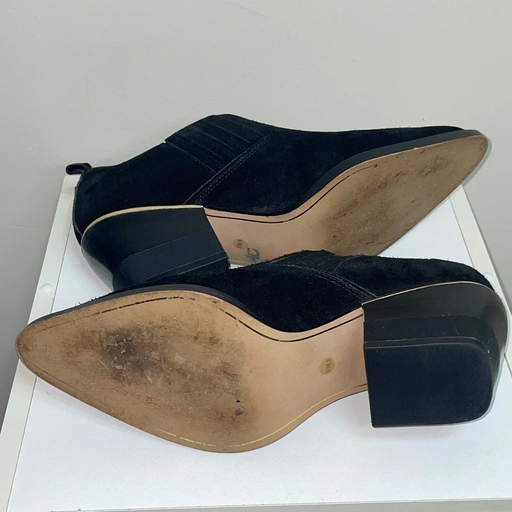 DKNY Black Suede Pointed Toe Western Ankle‎ Booties Block Heel Women's Size 8 - Picture 8 of 8